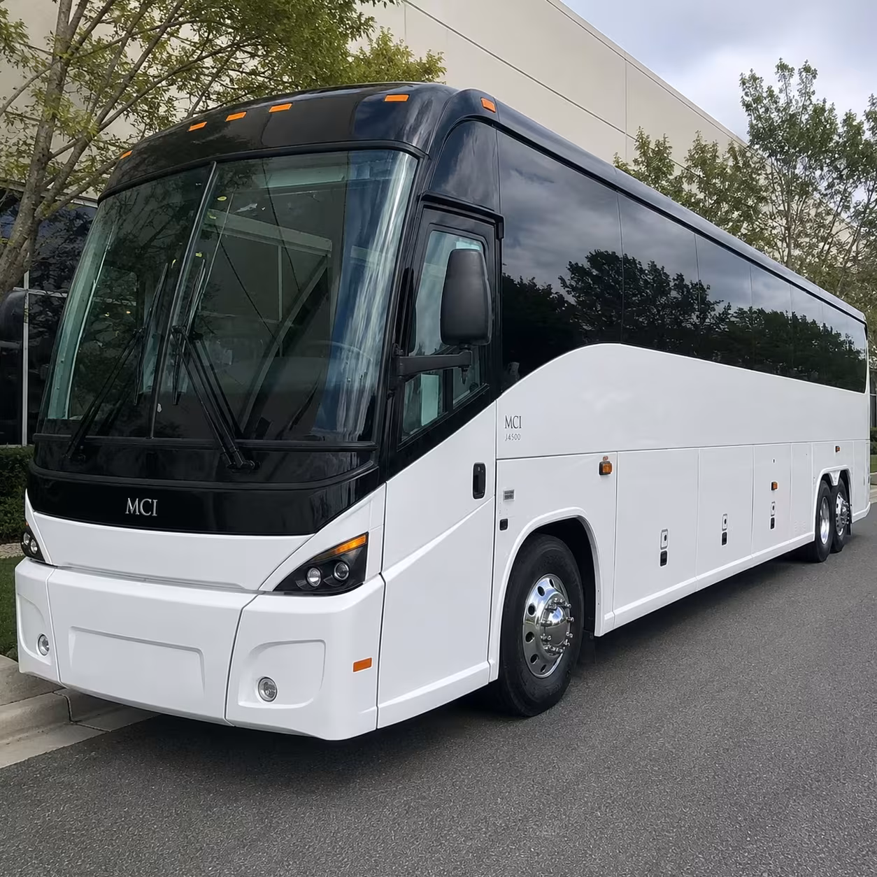modesto commuter shuttle buses for highway 99 and mchenry avenue